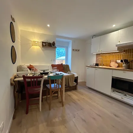 Aime Pratique Et Bien Place La Plagne