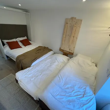 Aime Pratique Et Bien Place *